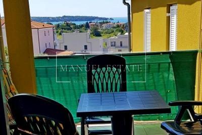 Apartment on the second floor with a sea view, Novigrad
